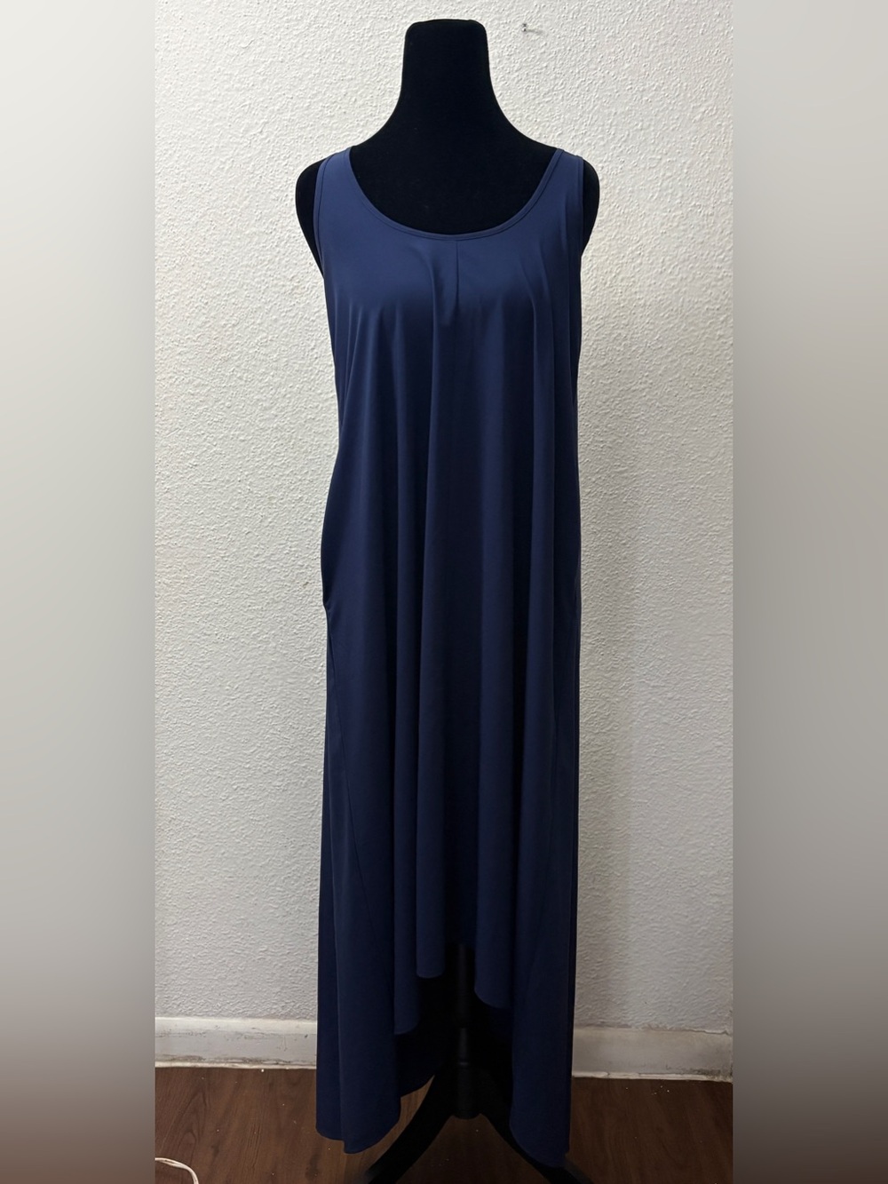 Athleta Sleeveless Maxi Dress in Navy Blue